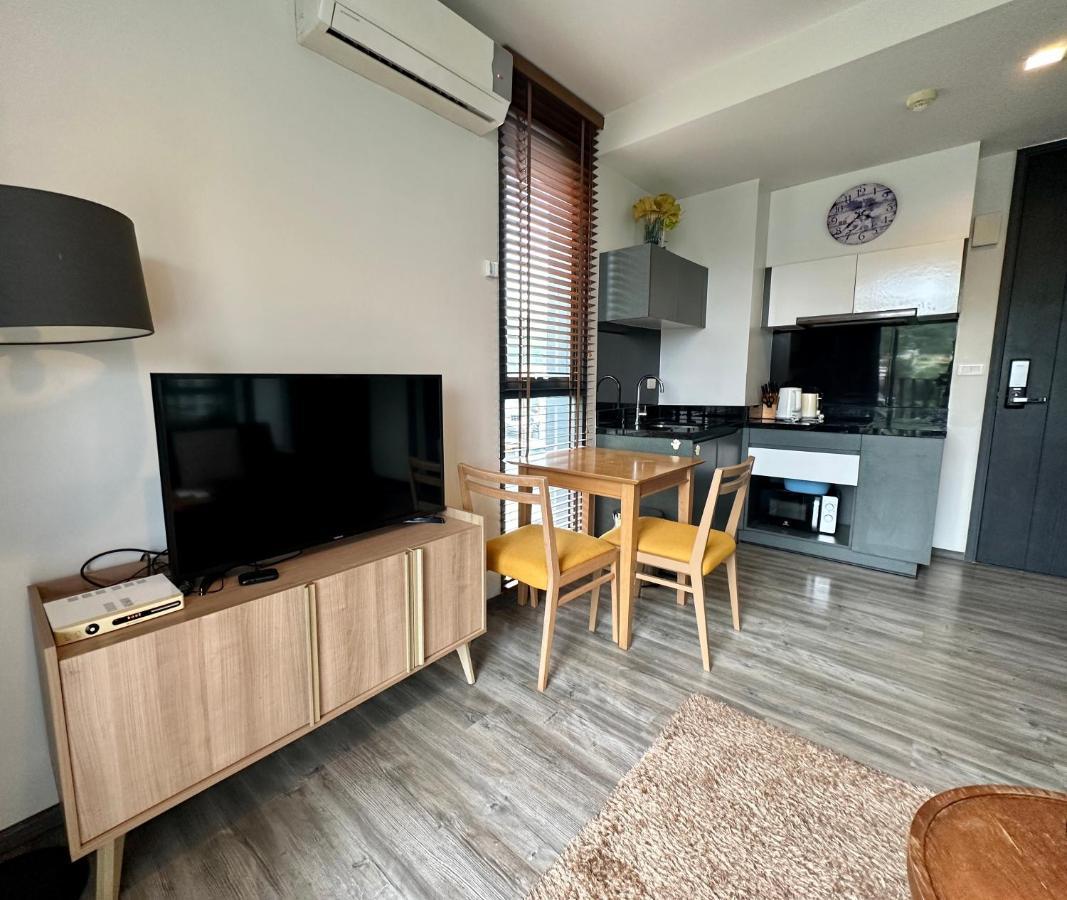 Modern Apartment 211 The Deck At Patong Buitenkant foto