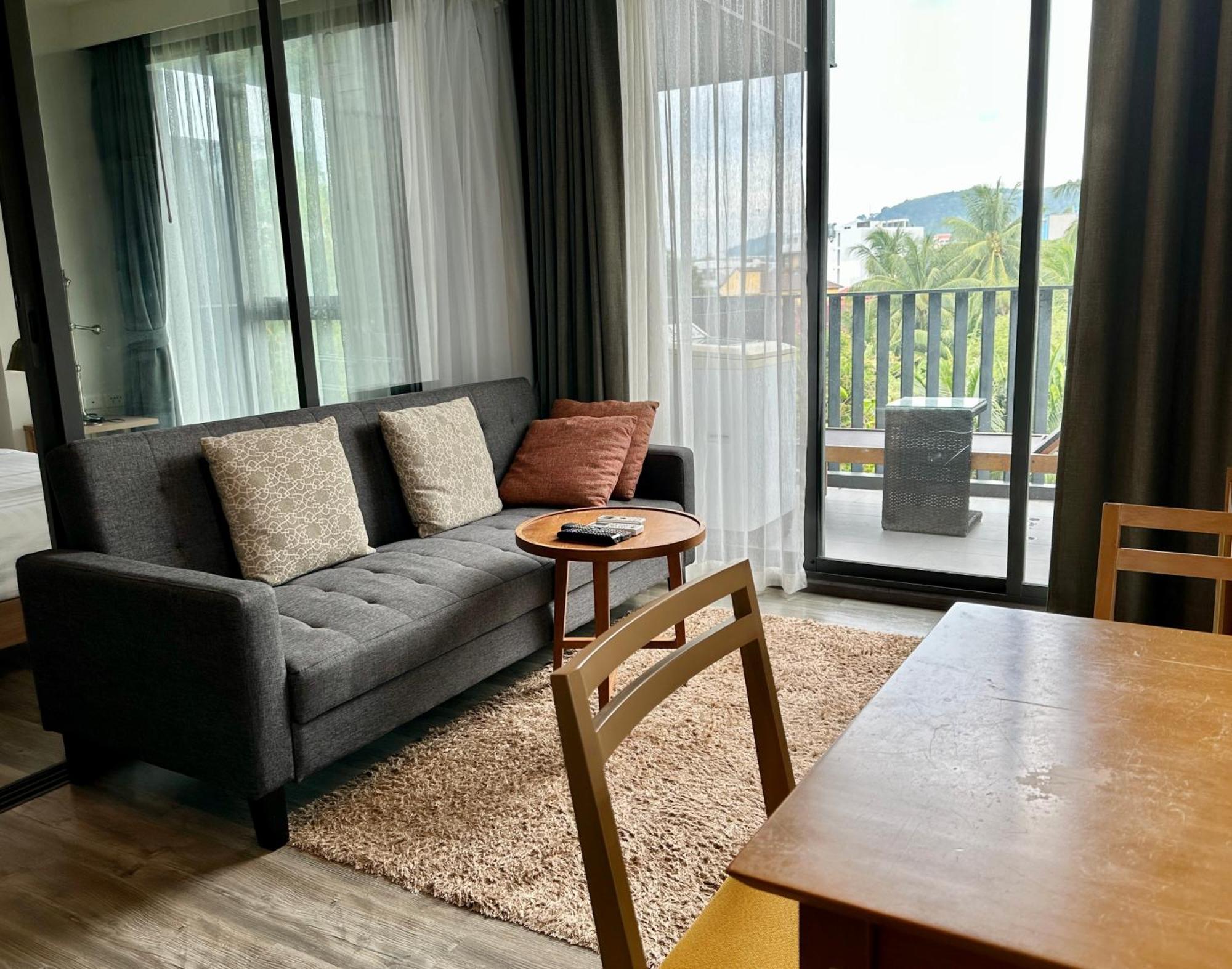 Modern Apartment 211 The Deck At Patong Buitenkant foto