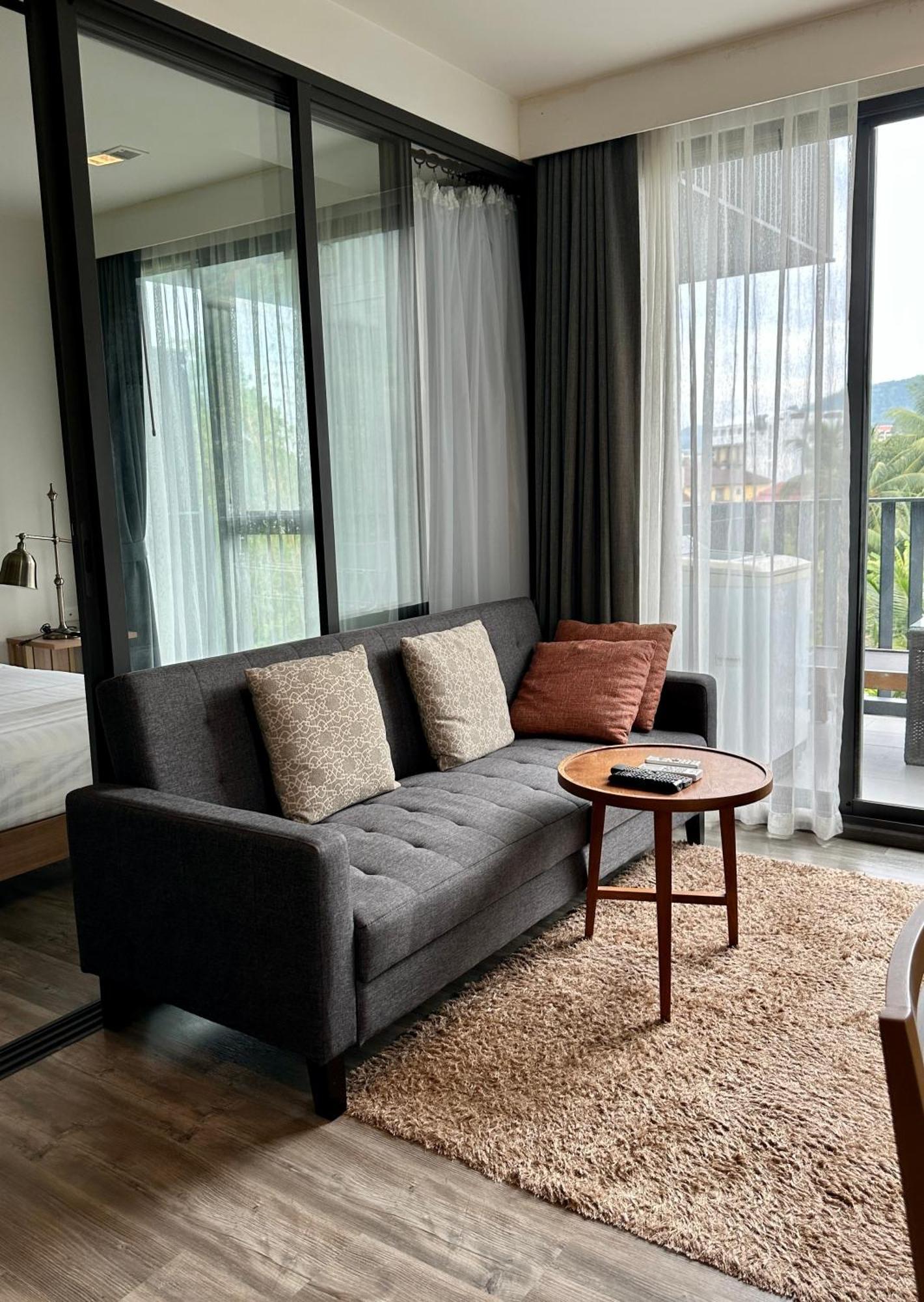 Modern Apartment 211 The Deck At Patong Buitenkant foto