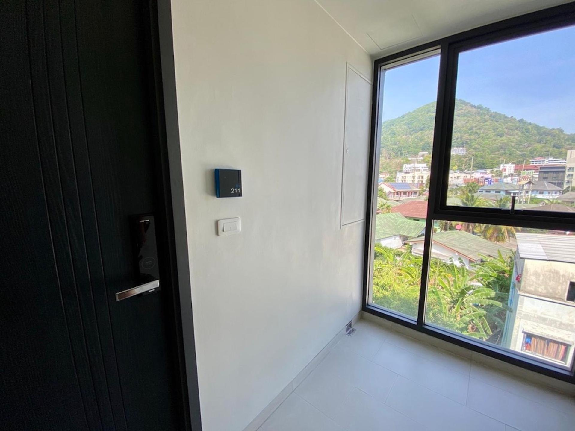 Modern Apartment 211 The Deck At Patong Buitenkant foto